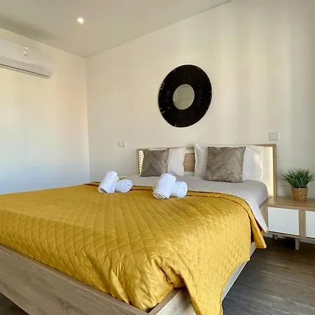 Rocha Do Sul 2 By Coral * Портиман